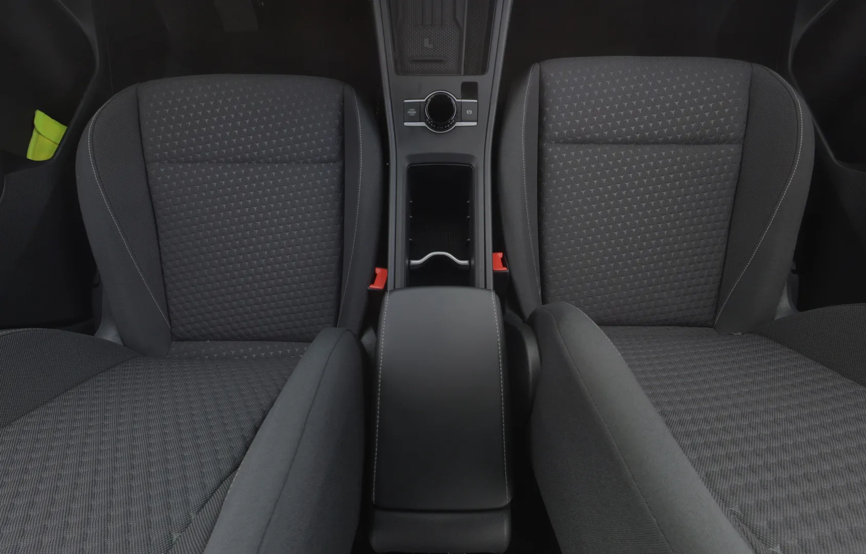 Volkswagen T-Roc NOI-267 carousel image