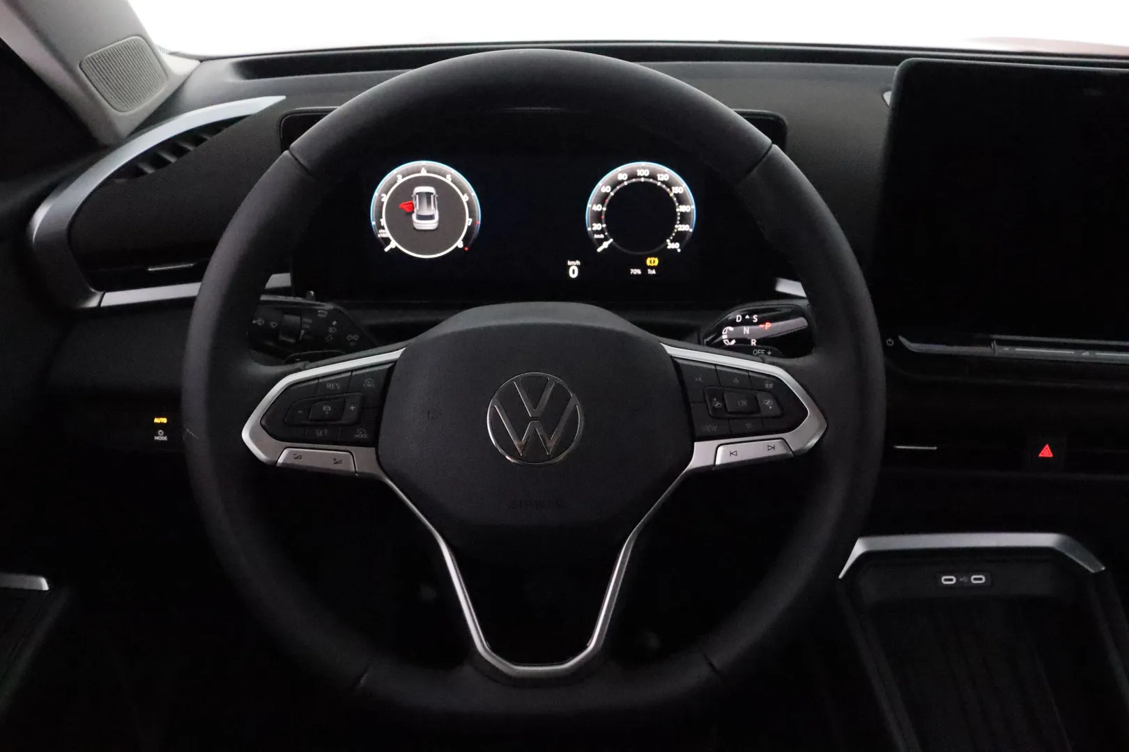 Volkswagen T-Roc NOI-267 carousel image