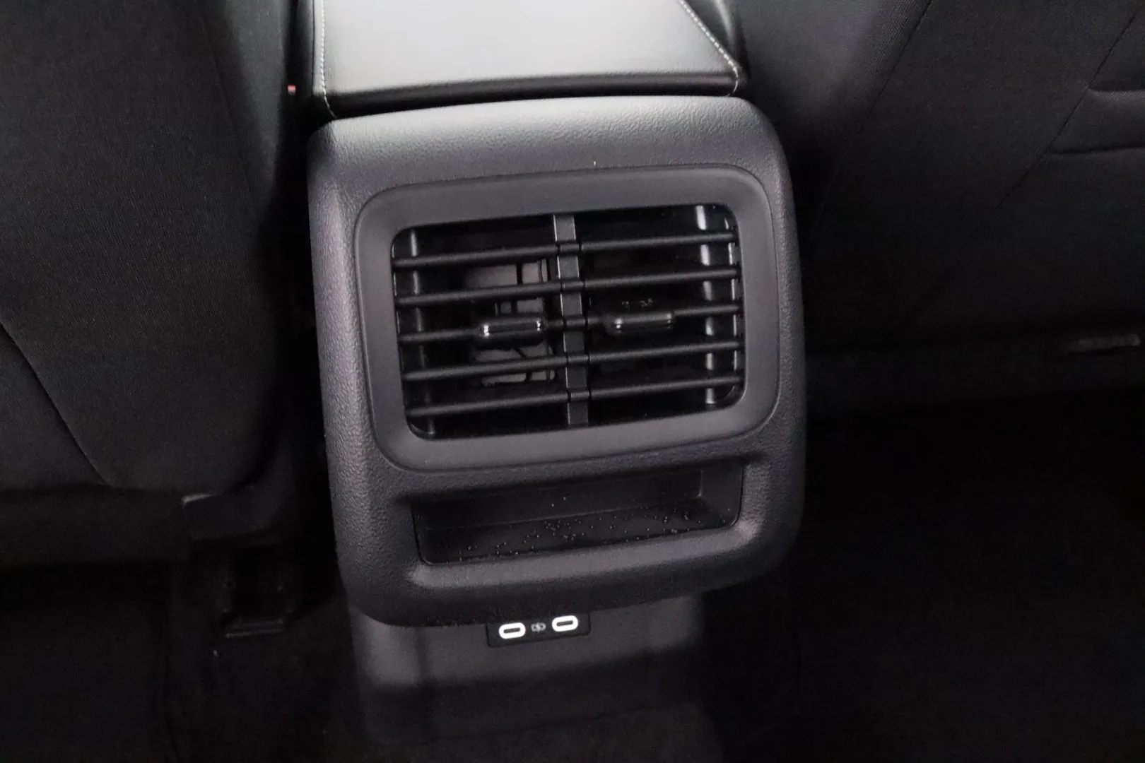 Volkswagen T-Roc NOI-267 carousel image