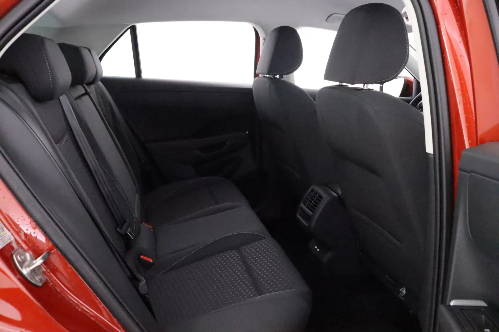 Volkswagen T-Roc NOI-267 carousel image