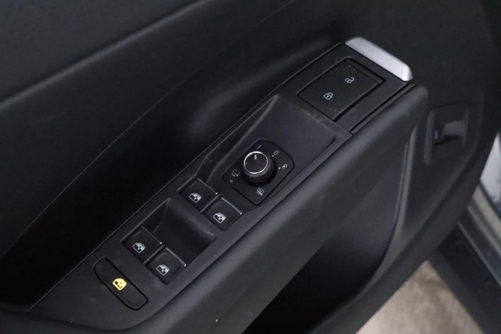 Volkswagen T-Roc NOK-960 carousel image