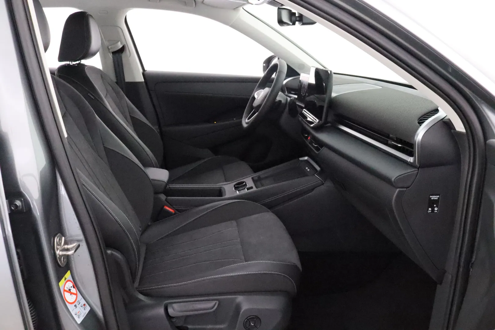 Volkswagen T-Roc NOK-960 carousel image