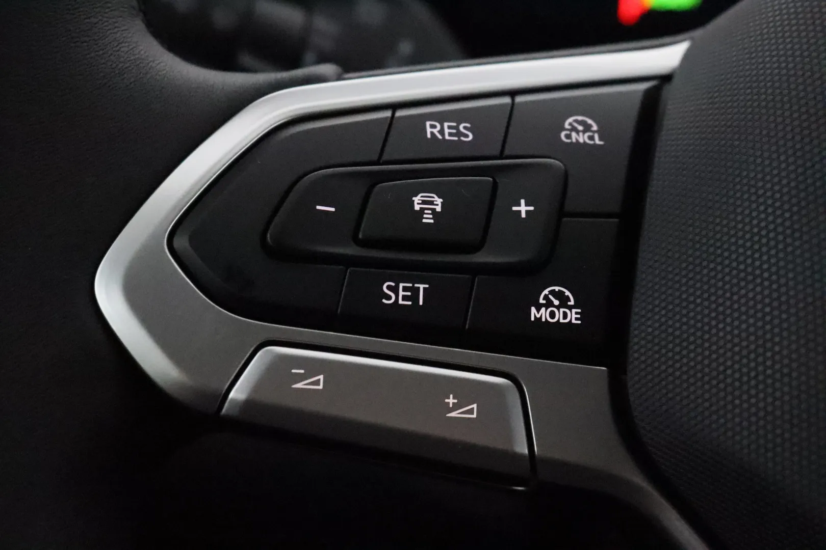 Volkswagen T-Roc RXS-207 carousel image