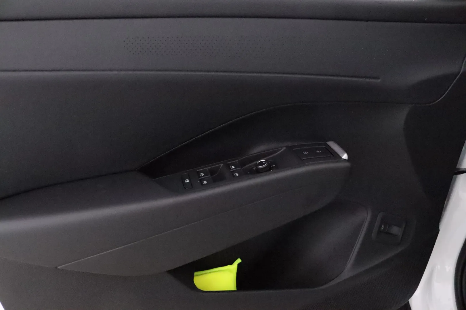 Volkswagen T-Roc RXS-207 carousel image