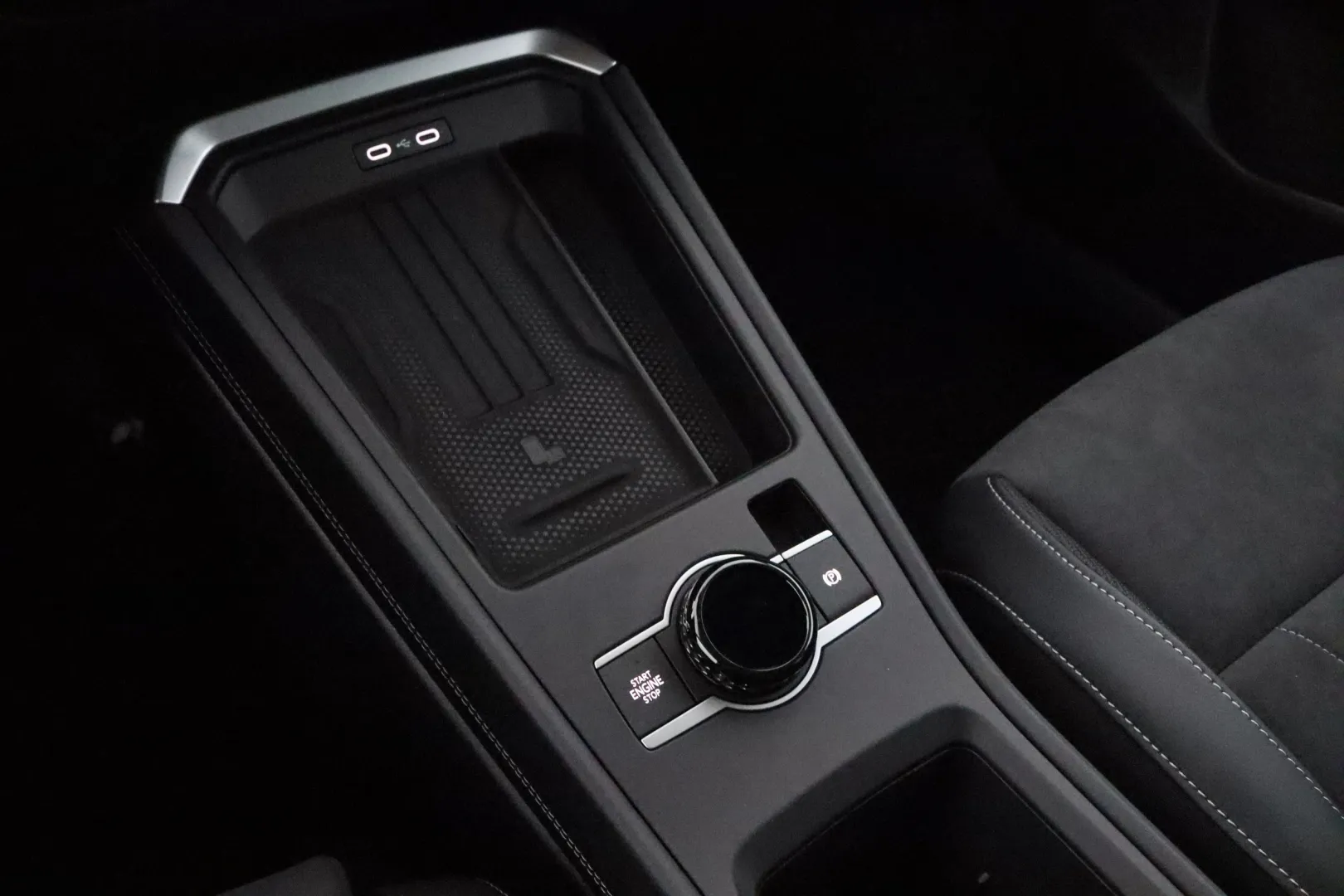 Volkswagen T-Roc RXS-207 carousel image