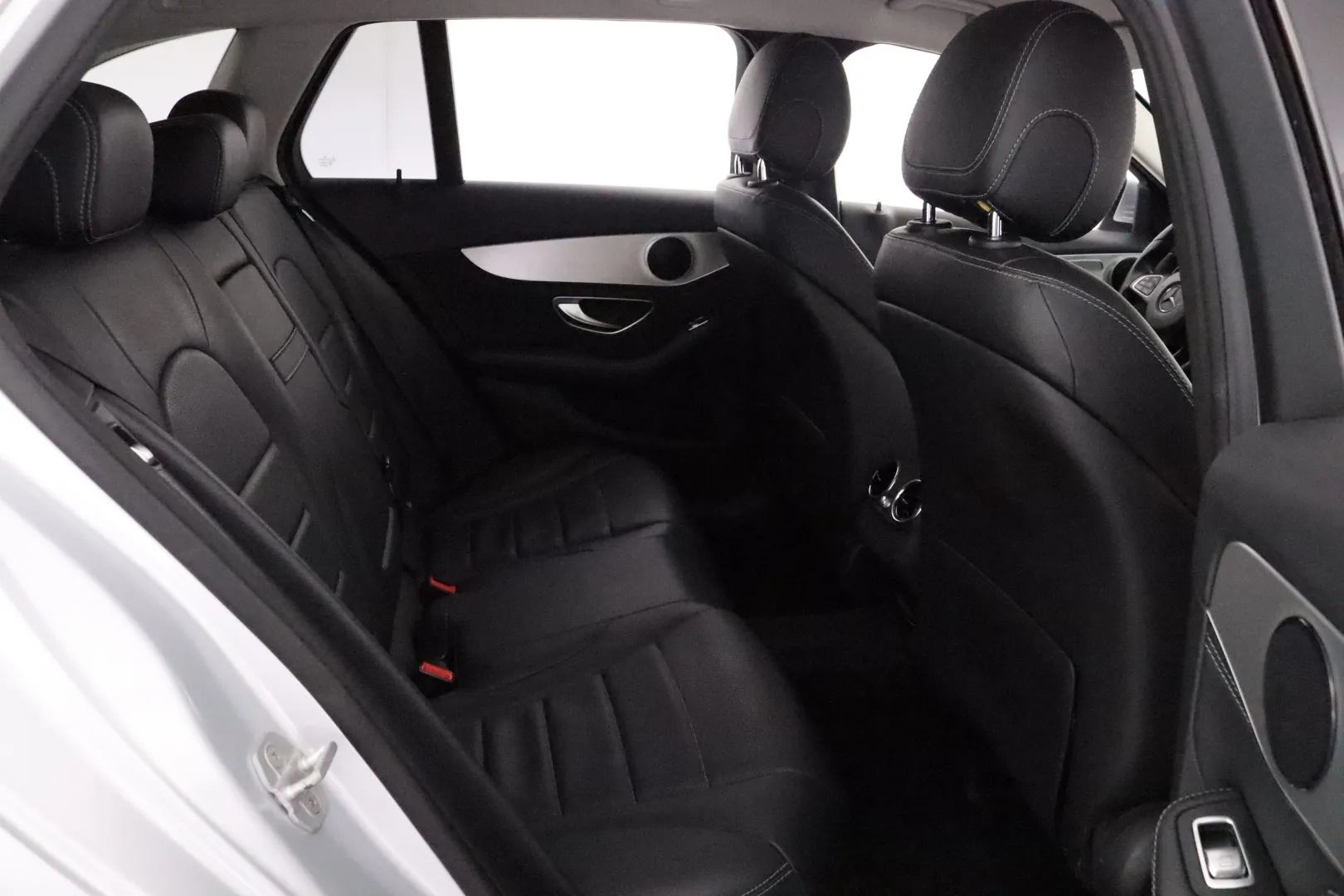 MERCEDES-BENZ C YKC-584 carousel image