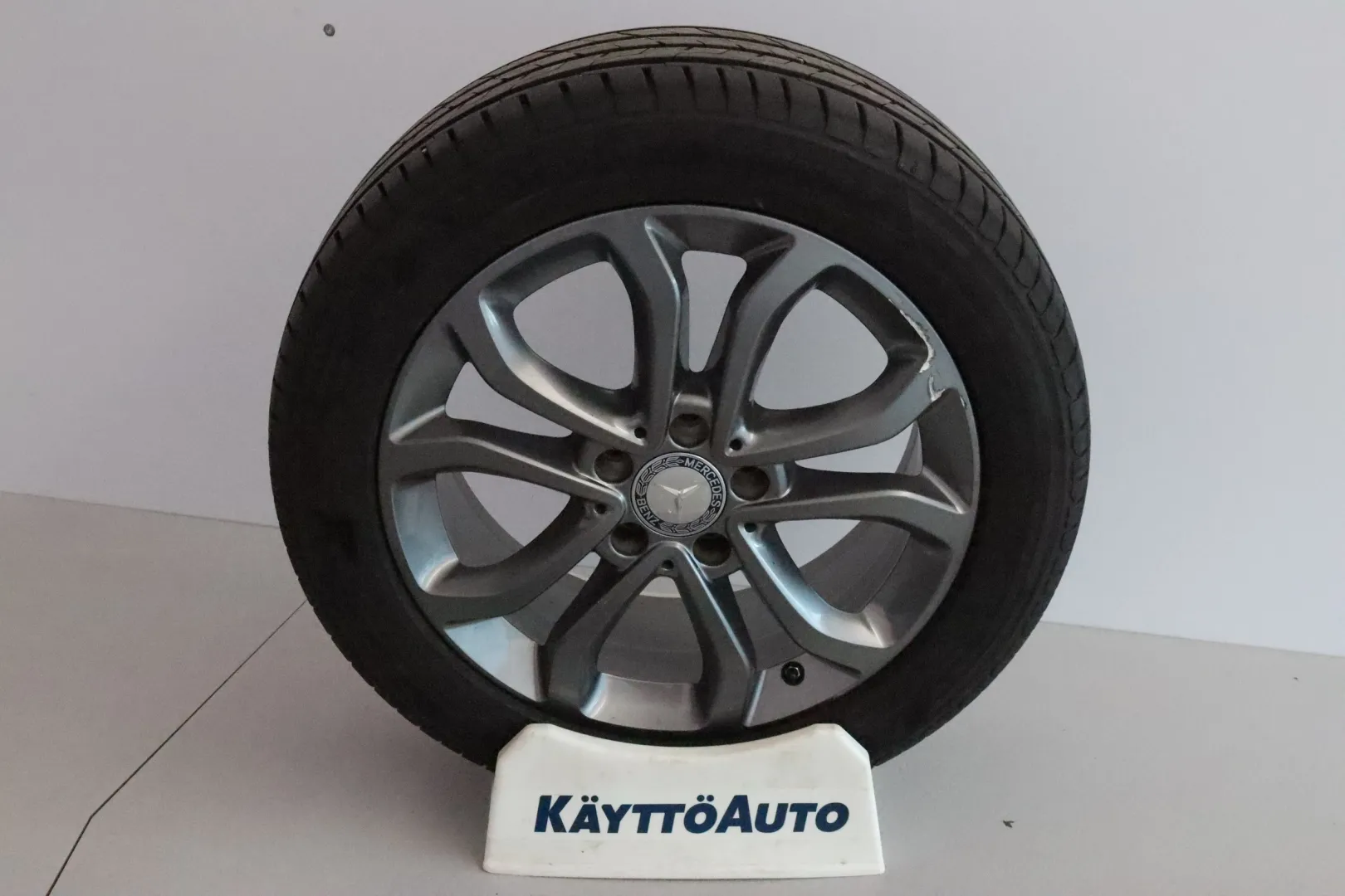 MERCEDES-BENZ C YKC-584 carousel image