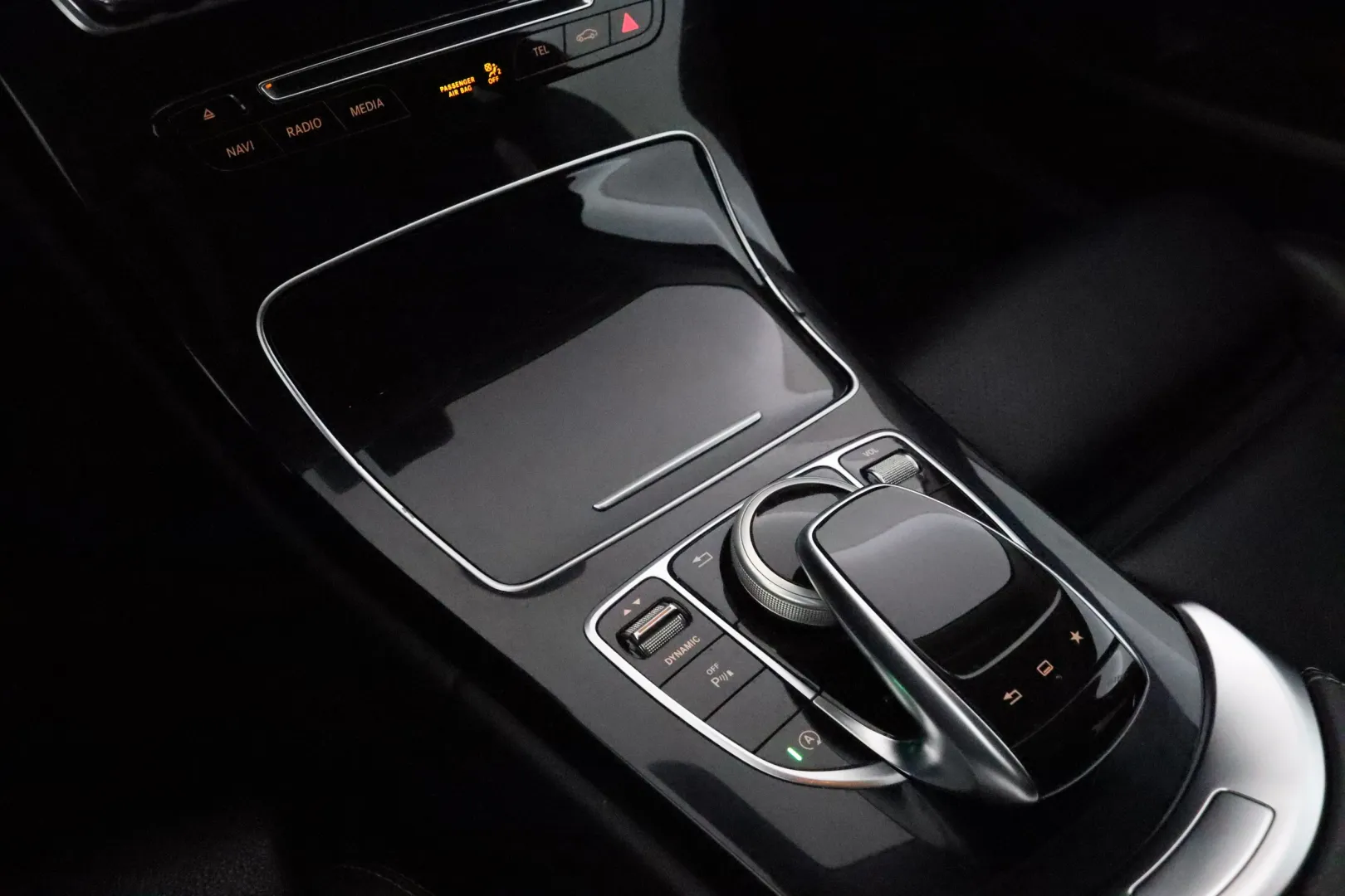 MERCEDES-BENZ C YKC-584 carousel image