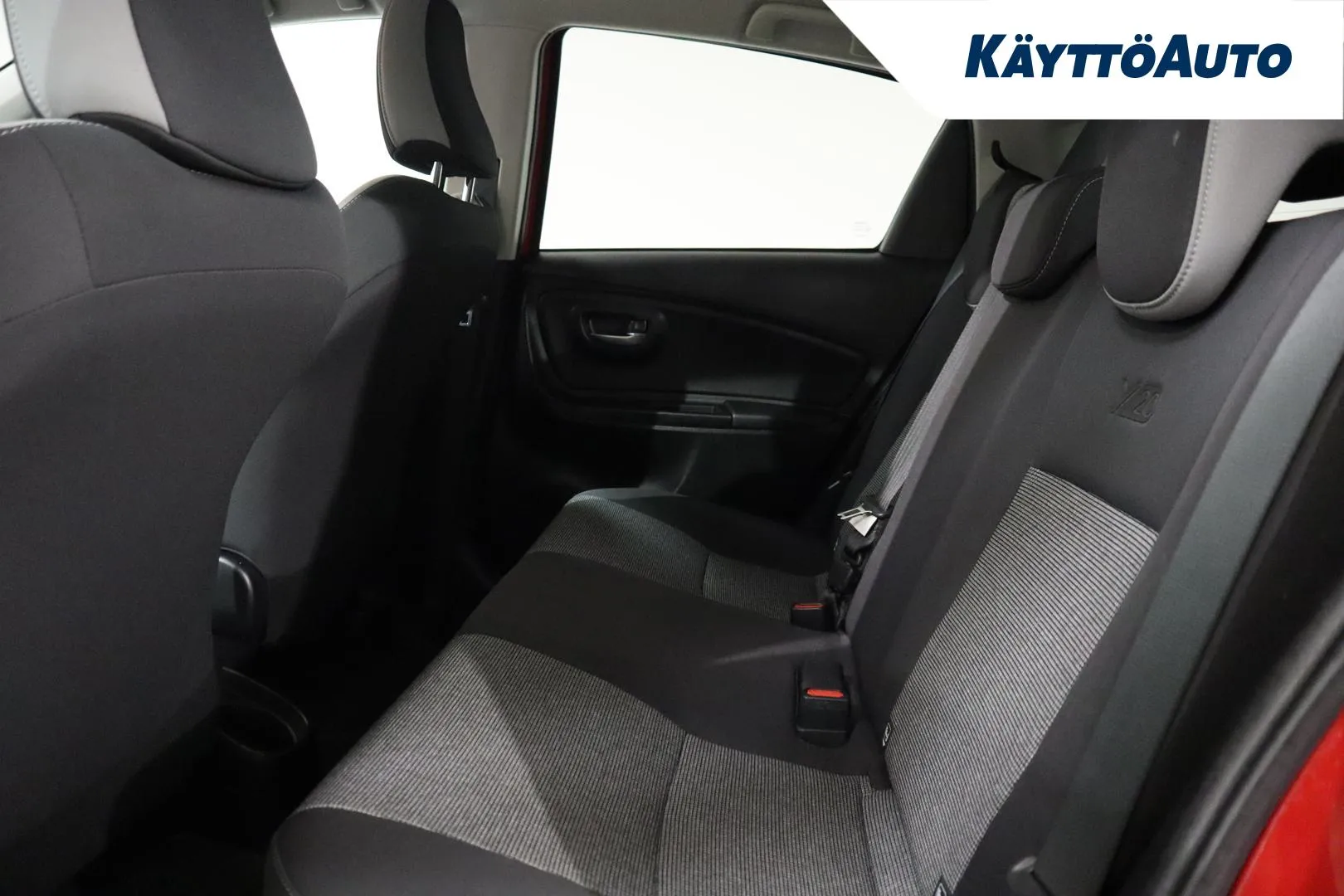 Toyota Yaris SPA-114 carousel image