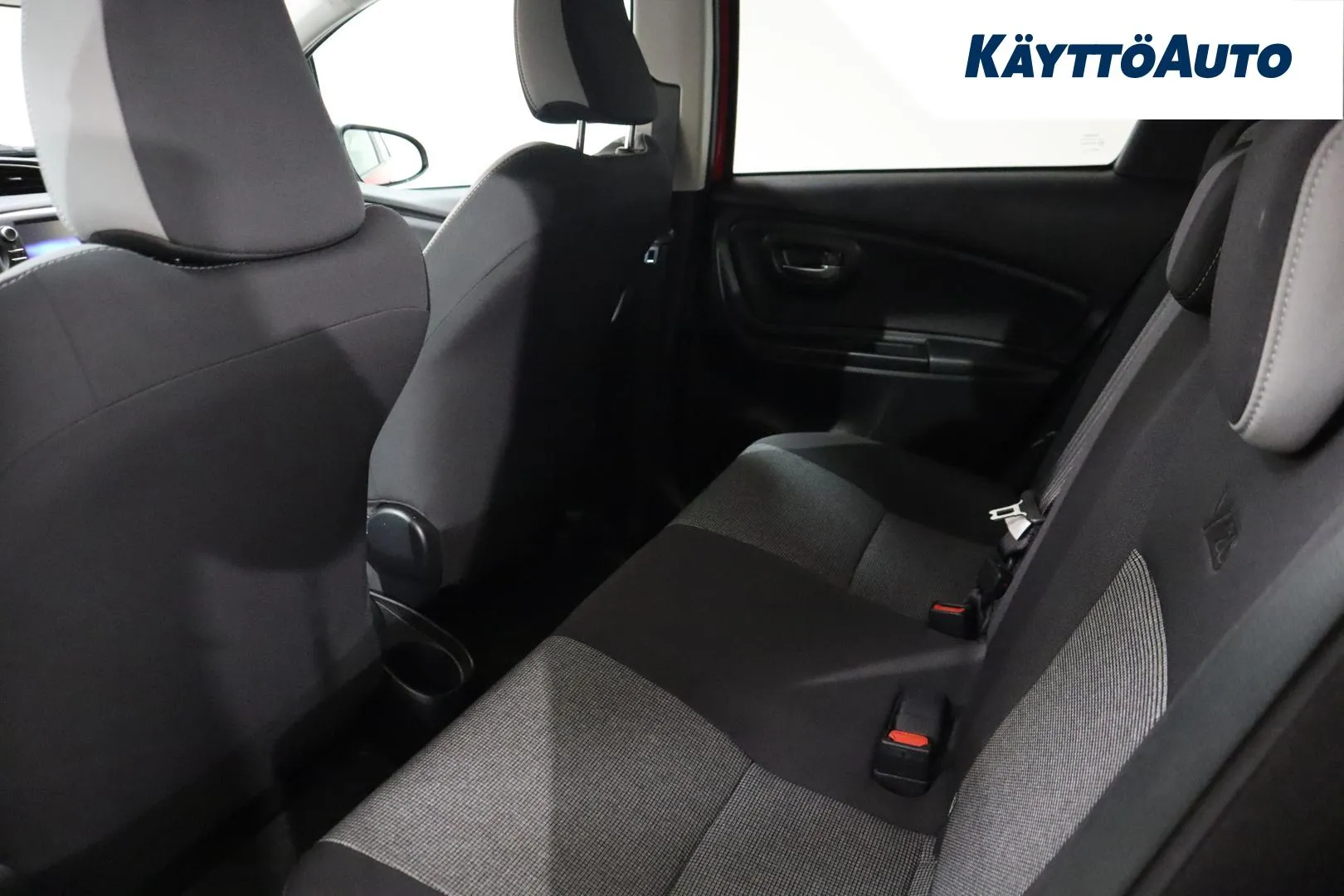 Toyota Yaris SPA-114 carousel image