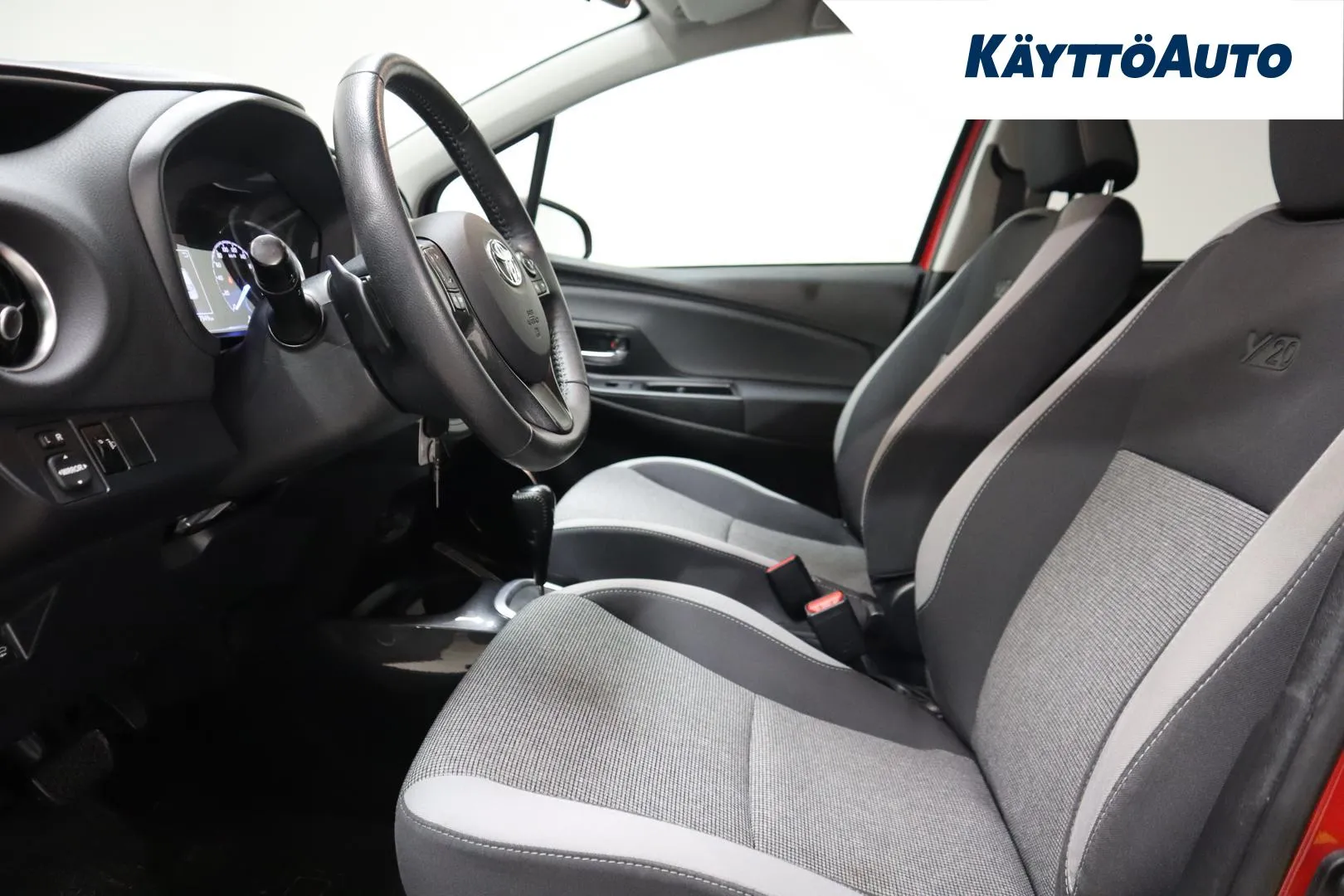 Toyota Yaris SPA-114 carousel image