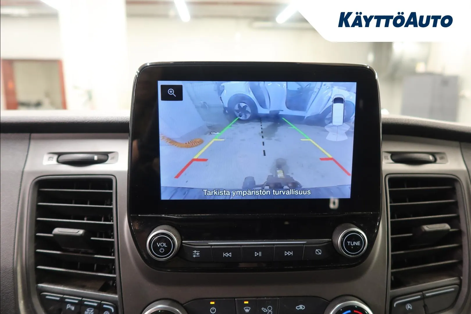 Ford Transit Custom CNU-255 carousel image