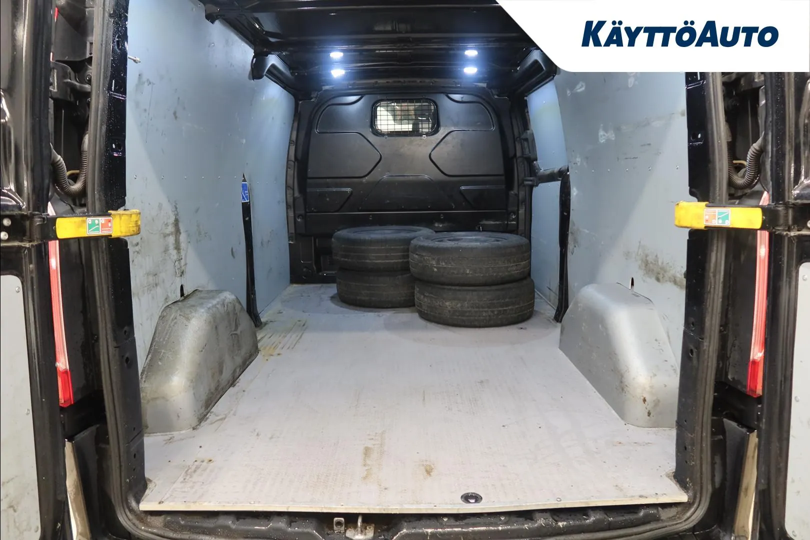 Ford Transit Custom CNU-255 carousel image