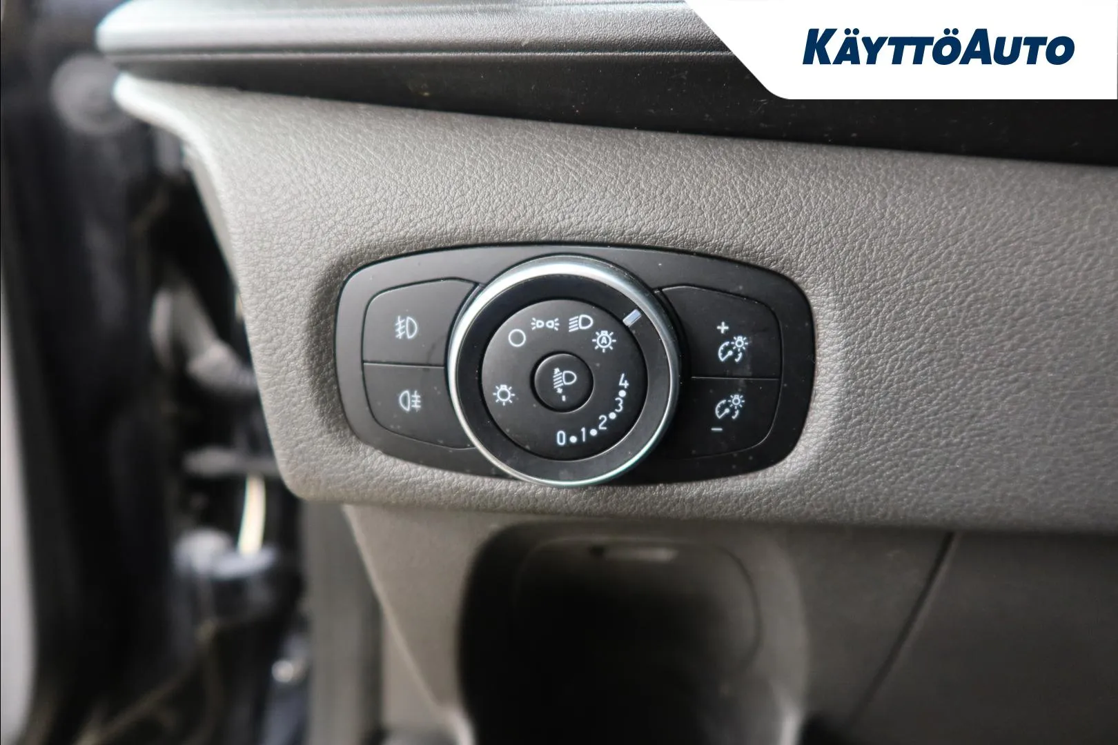 Ford Transit Custom CNU-255 carousel image