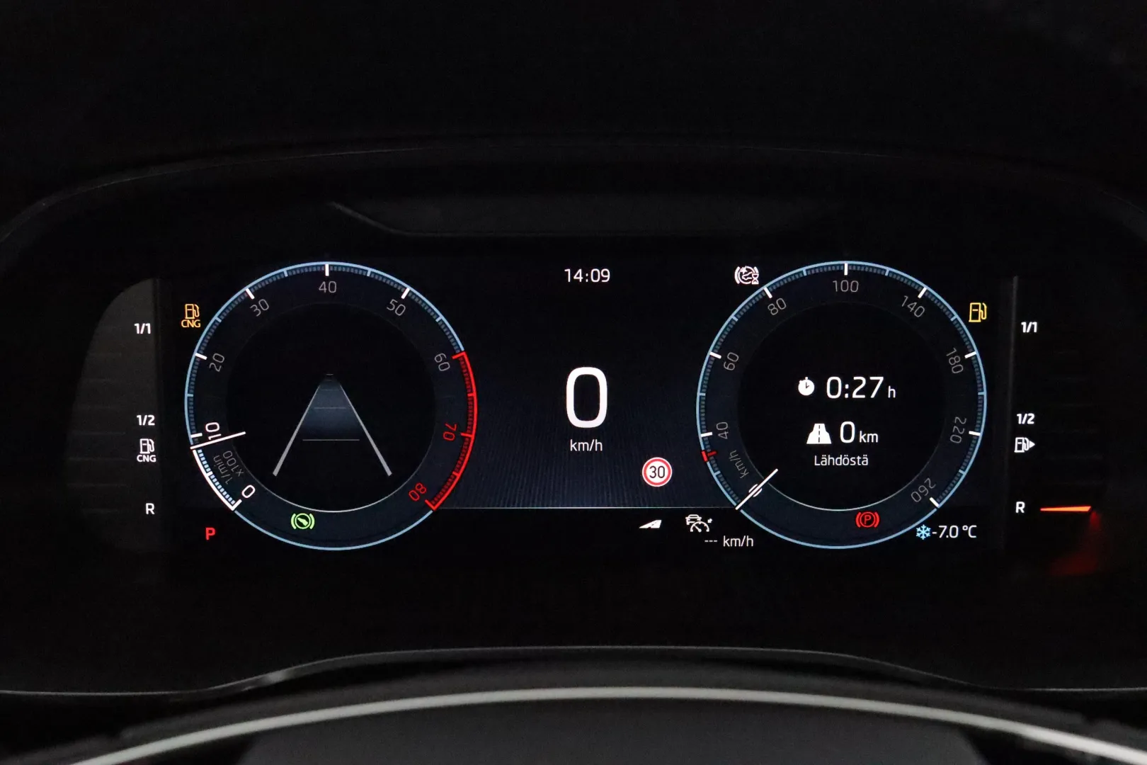 Skoda Octavia KUA-316 carousel image