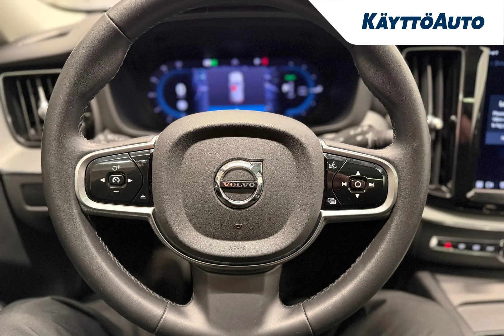 VOLVO XC60 FRH-323 carousel image