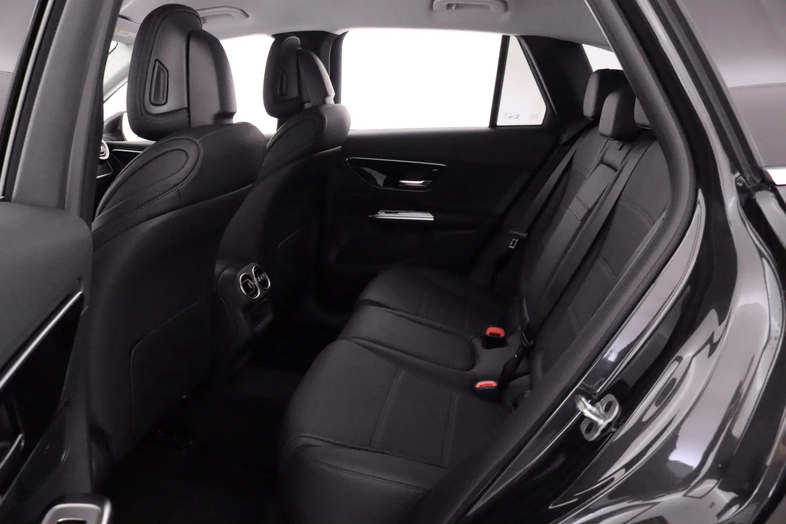 Mercedes-Benz GLC MRP-866 carousel image