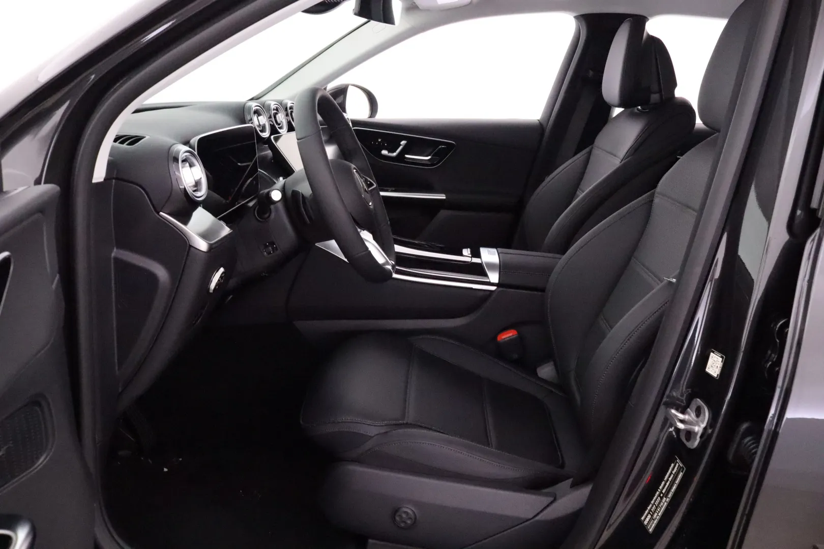 Mercedes-Benz GLC MRP-866 carousel image