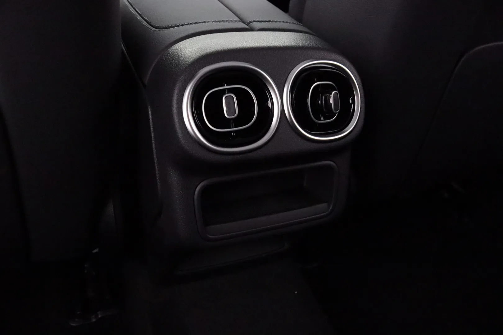 Mercedes-Benz GLC MRP-866 carousel image