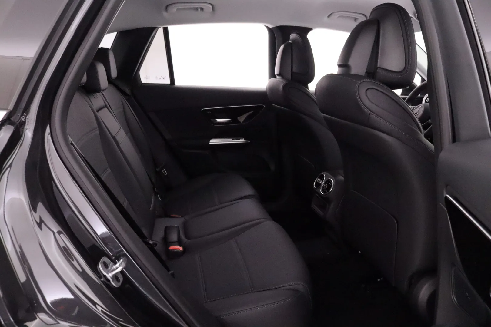 Mercedes-Benz GLC MRP-866 carousel image