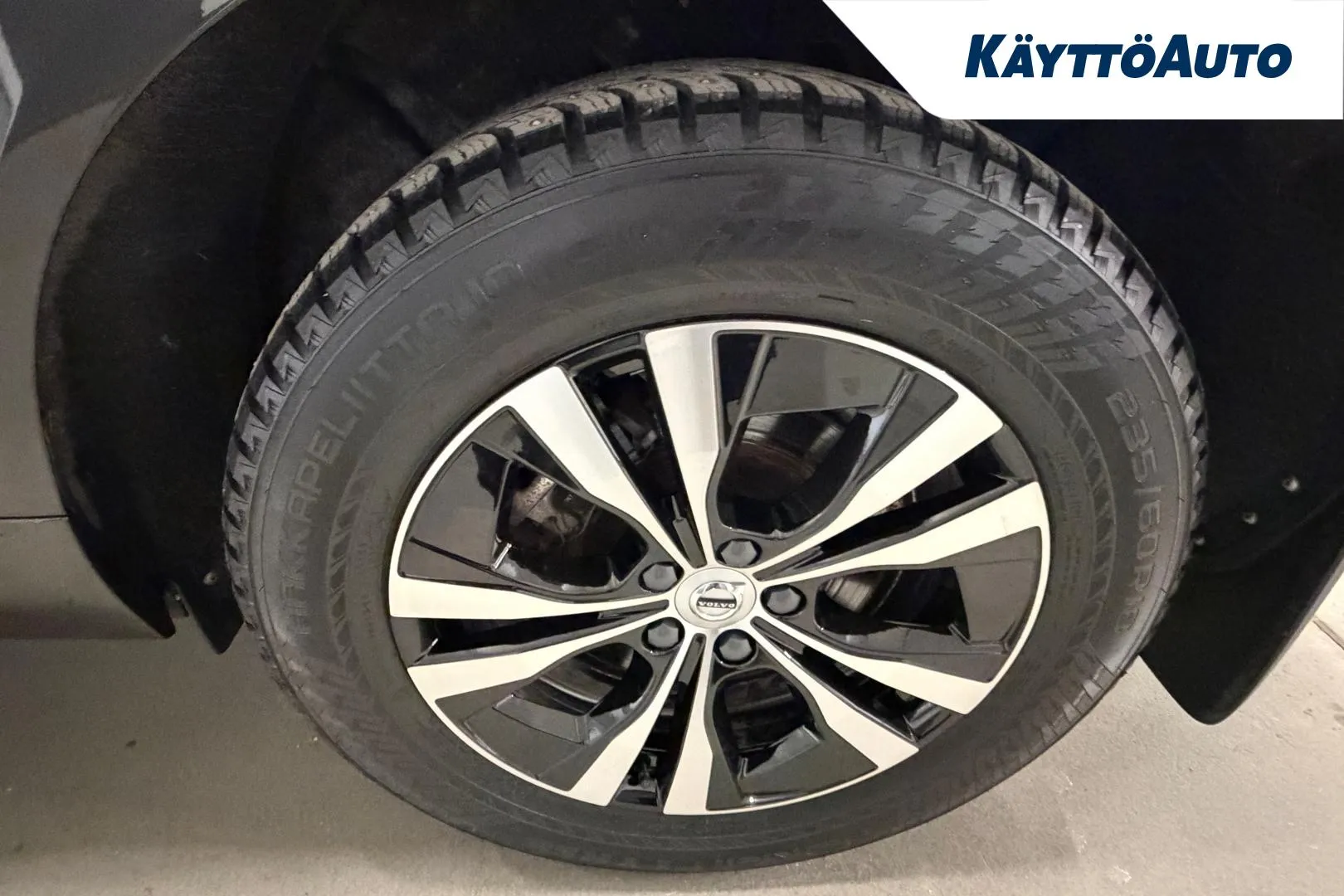 VOLVO XC60 NLB-249 carousel image