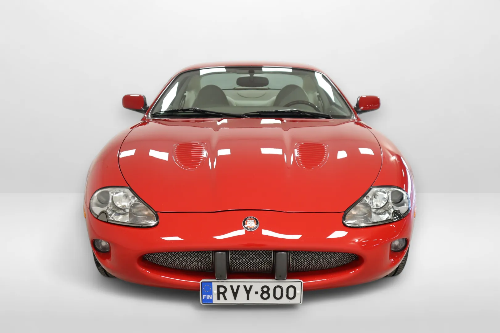 Jaguar XKR RVY-800 carousel image