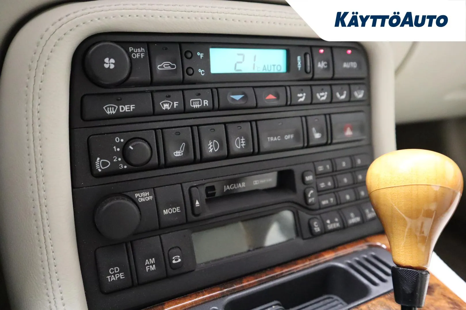 Jaguar XKR RVY-800 carousel image