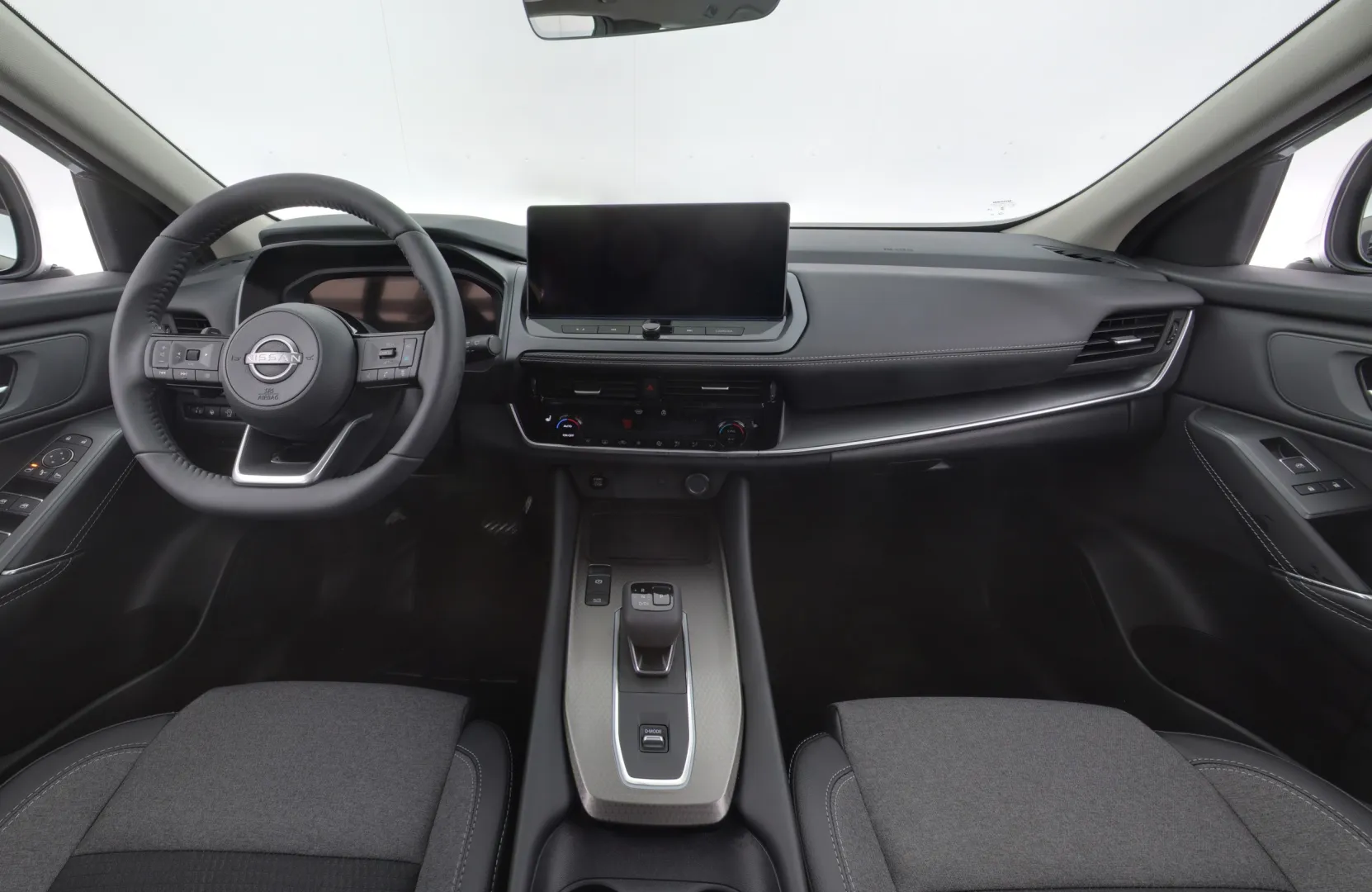 Nissan Qashqai ISU-681 carousel image