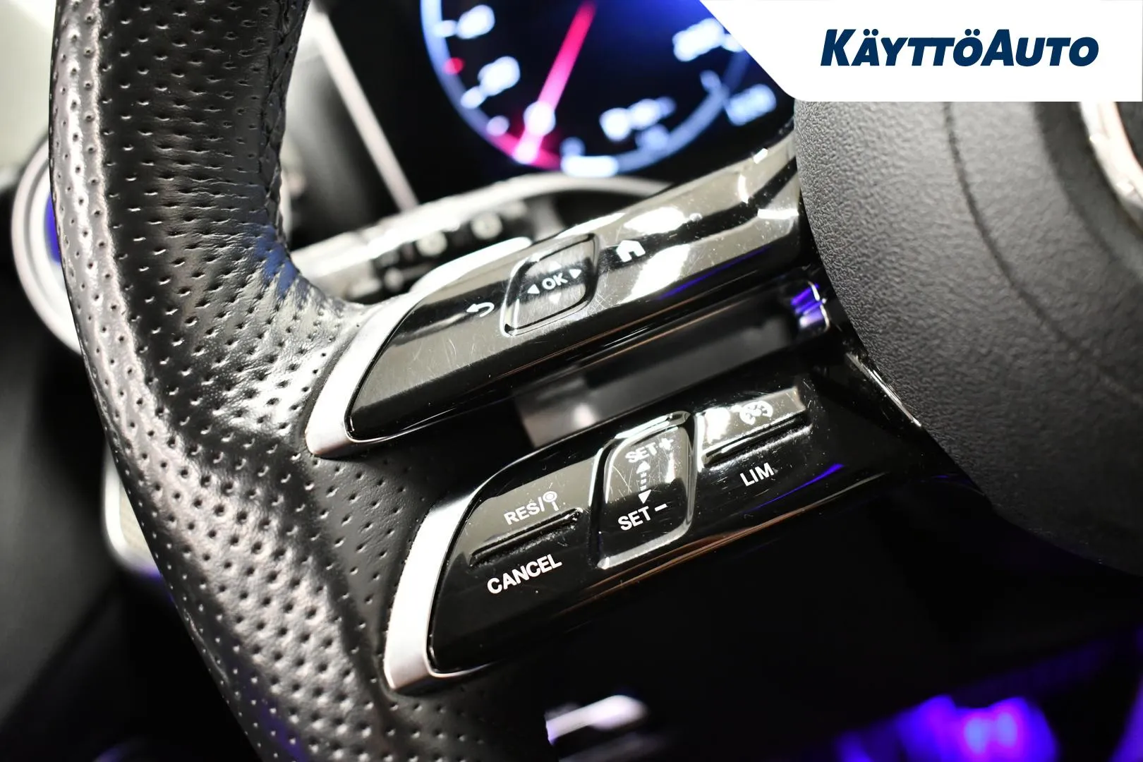 MERCEDES-BENZ C YXZ-634 carousel image