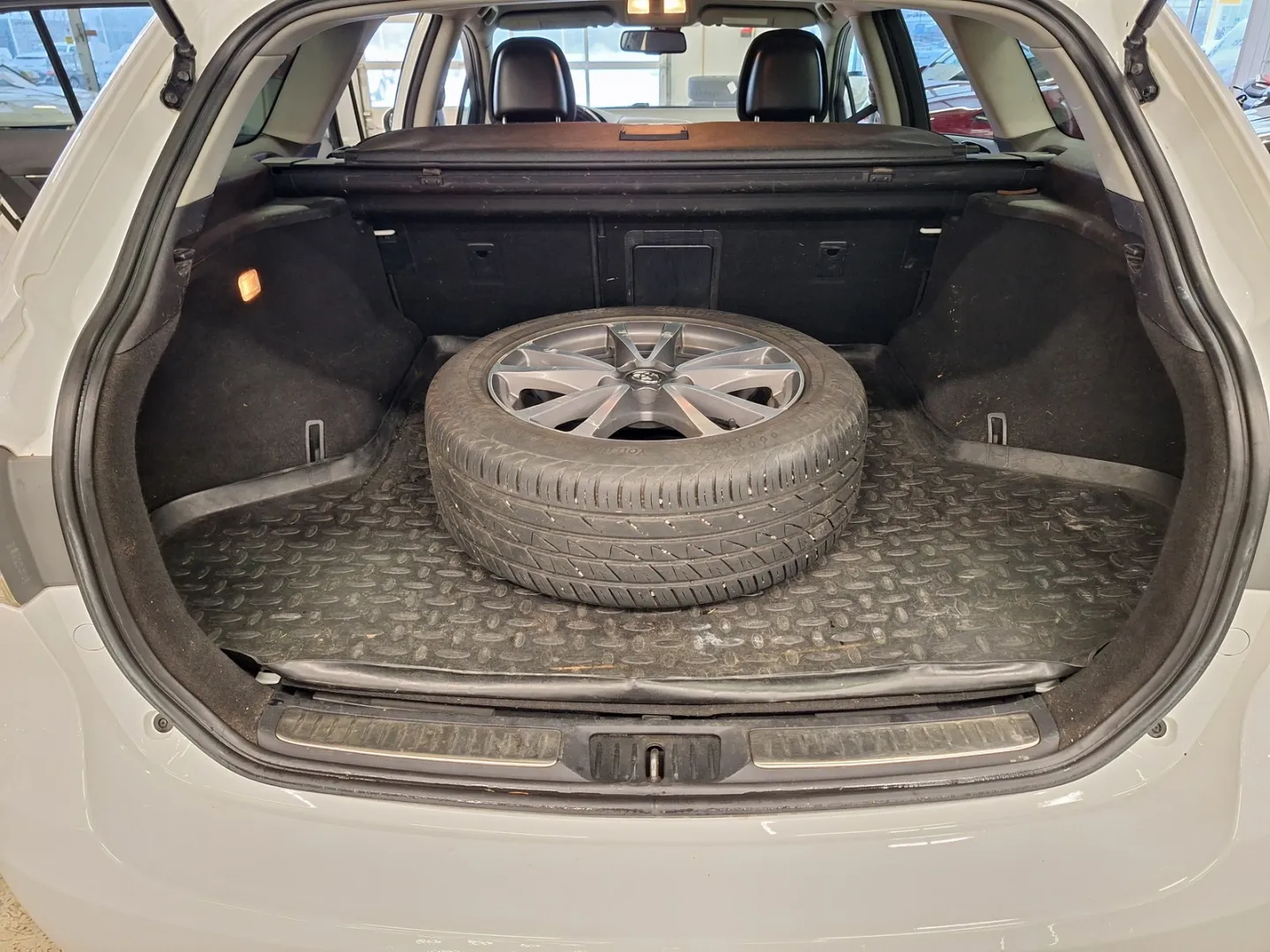 Toyota Avensis OTM-222 carousel image