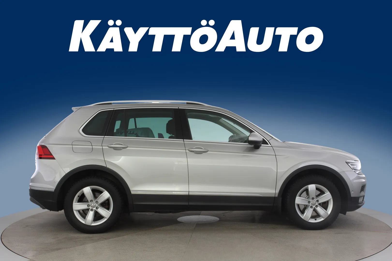 VOLKSWAGEN Tiguan OVX-136 carousel image