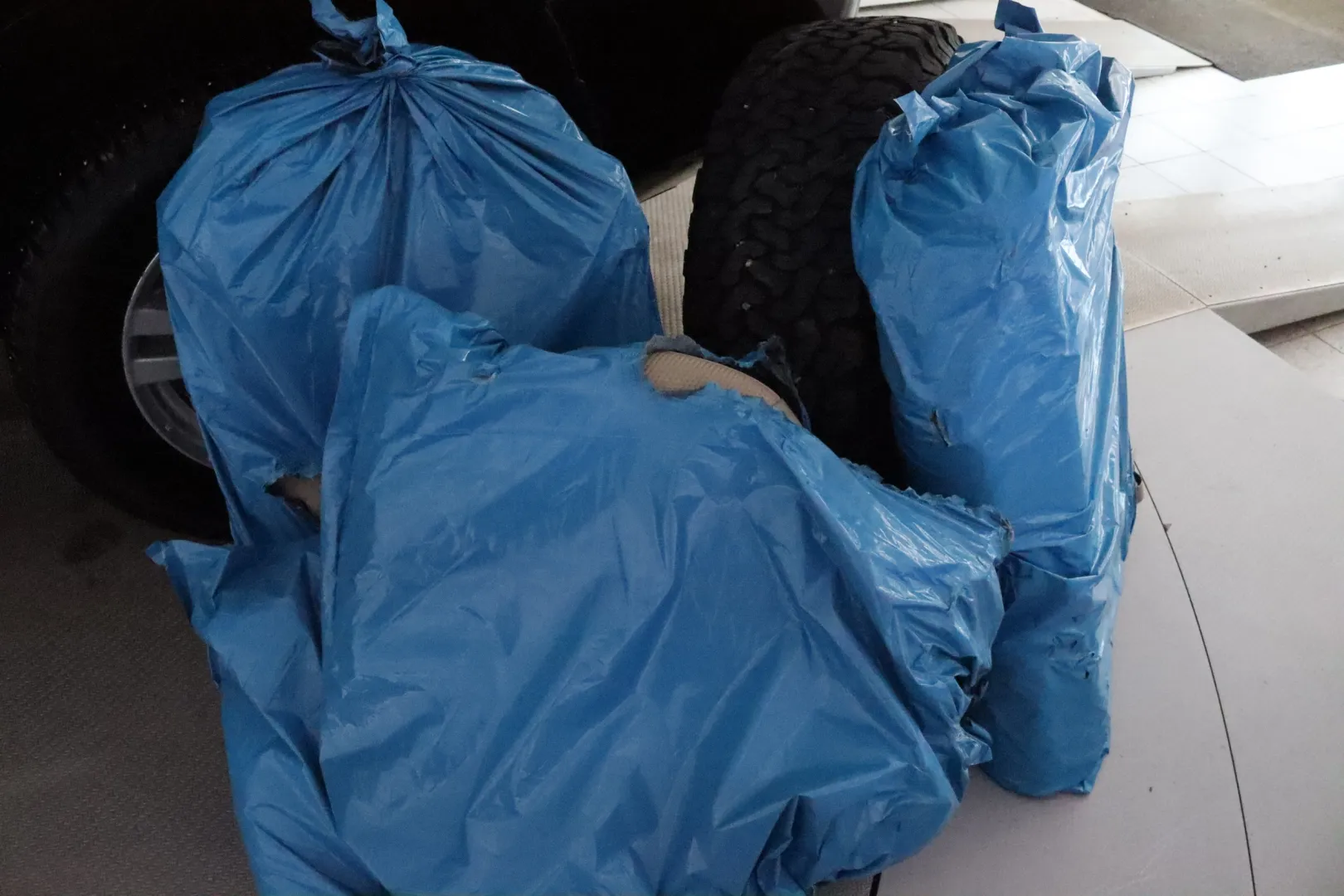 TOYOTA Land Cruiser GMI-953 carousel image