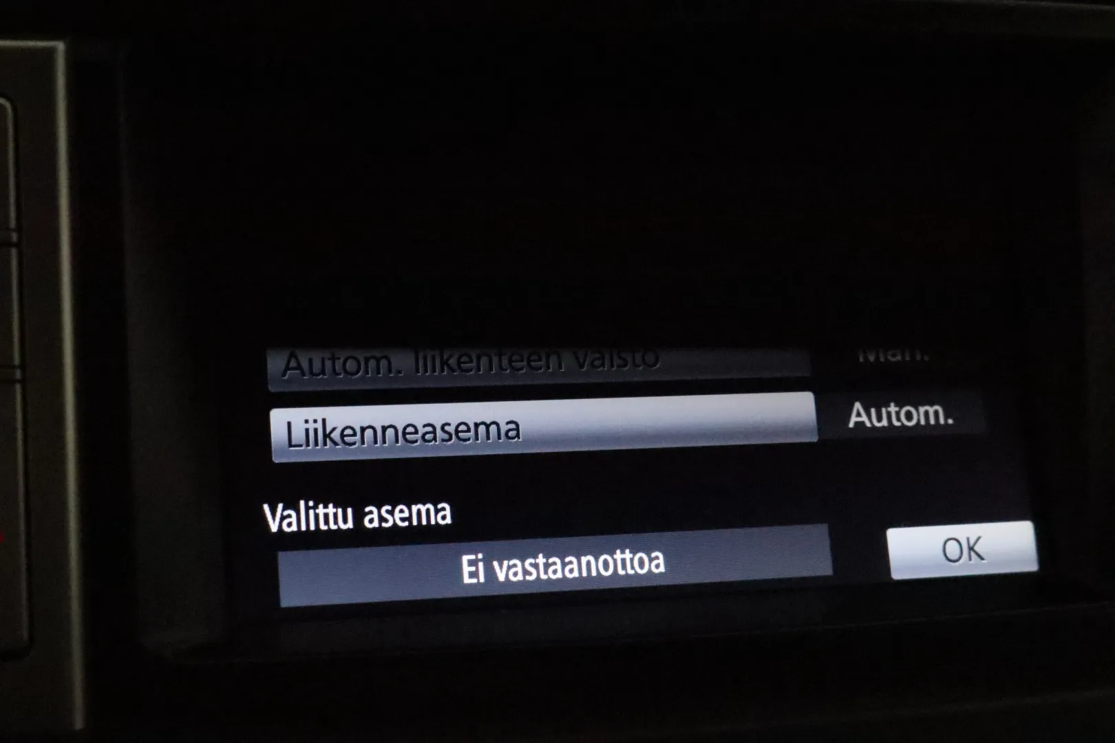 TOYOTA Land Cruiser GMI-953 carousel image