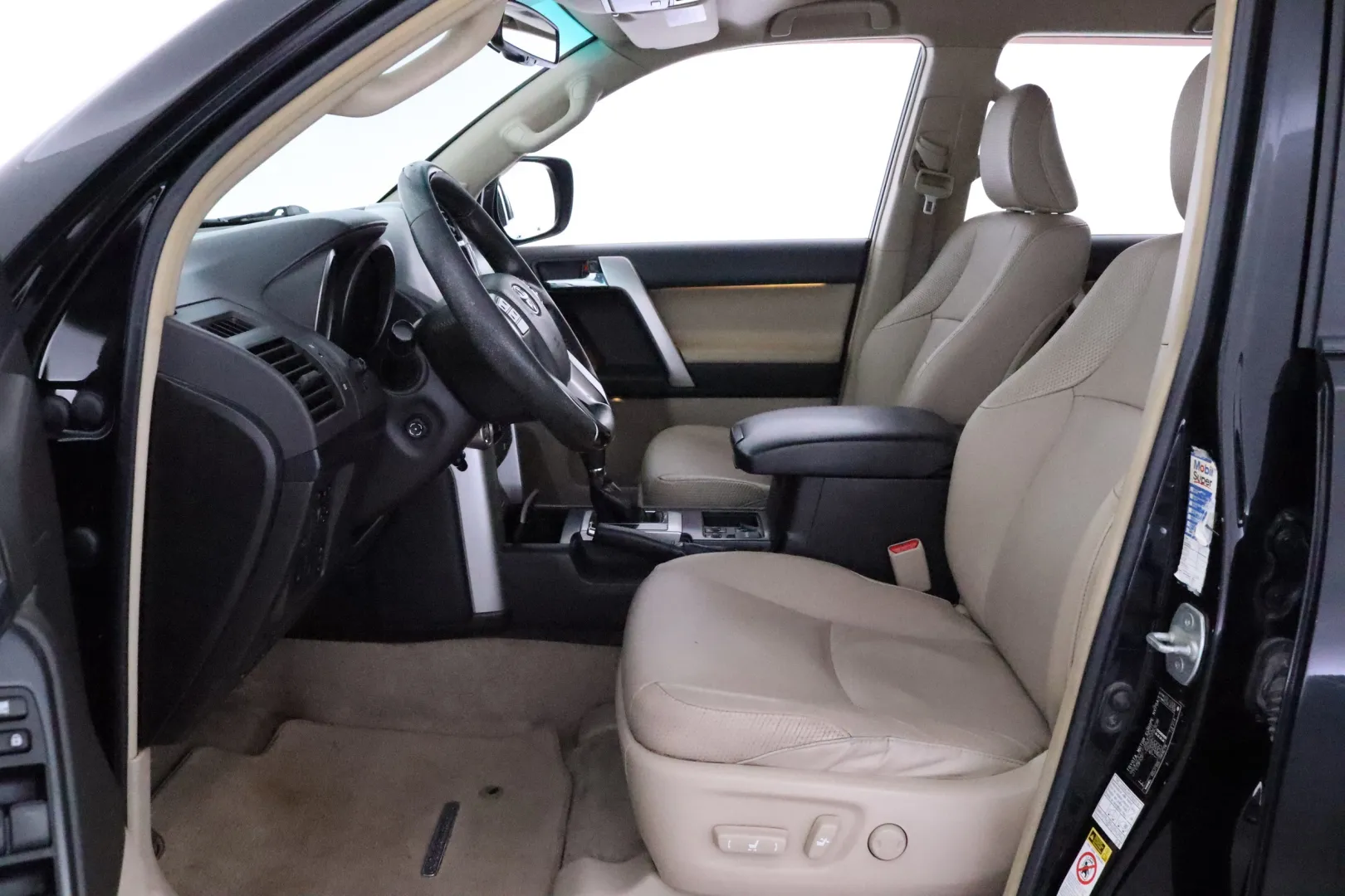 TOYOTA Land Cruiser GMI-953 carousel image