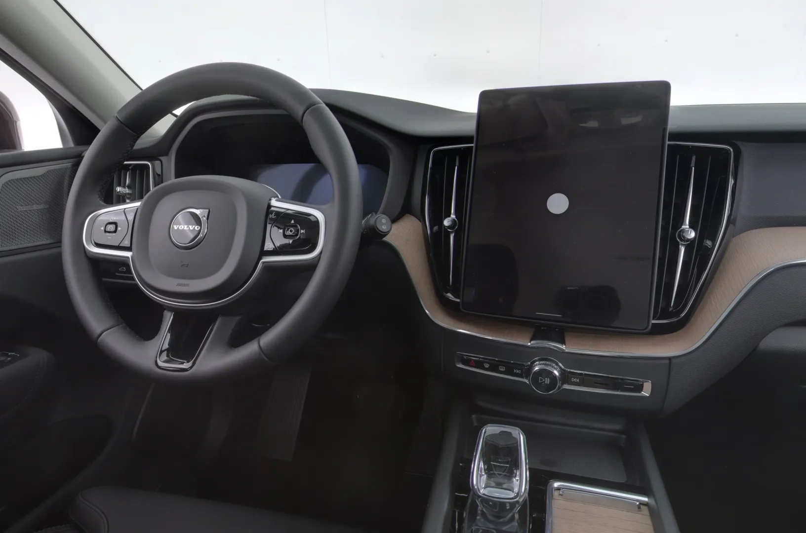 Volvo XC60 SRP-436 carousel image