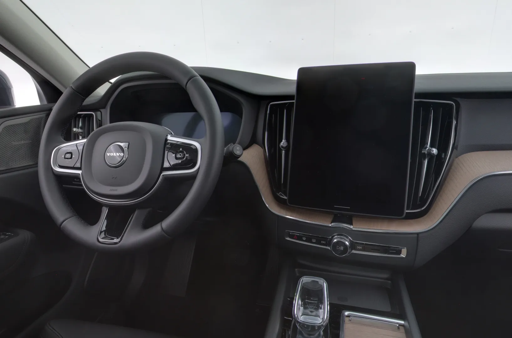 Volvo XC60 SRR-619 carousel image