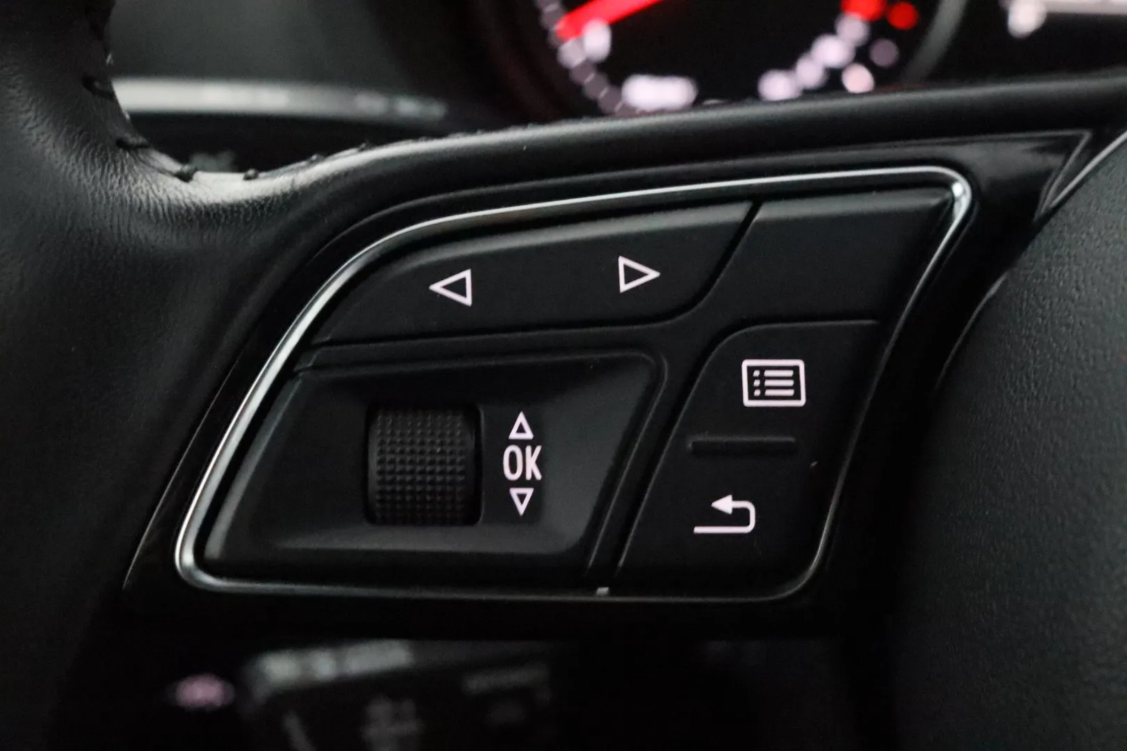 AUDI A3 XOZ-693 carousel image