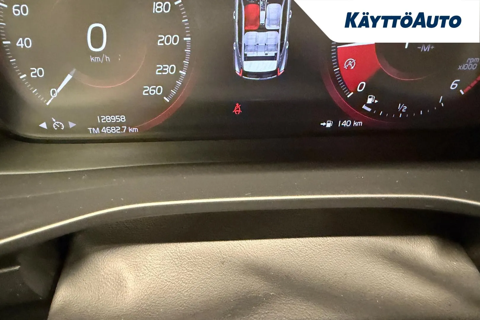 VOLVO XC40 NLH-688 carousel image