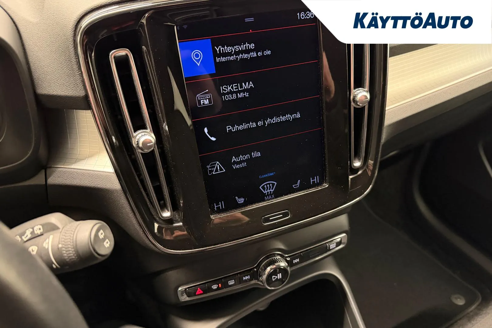 VOLVO XC40 NLH-688 carousel image