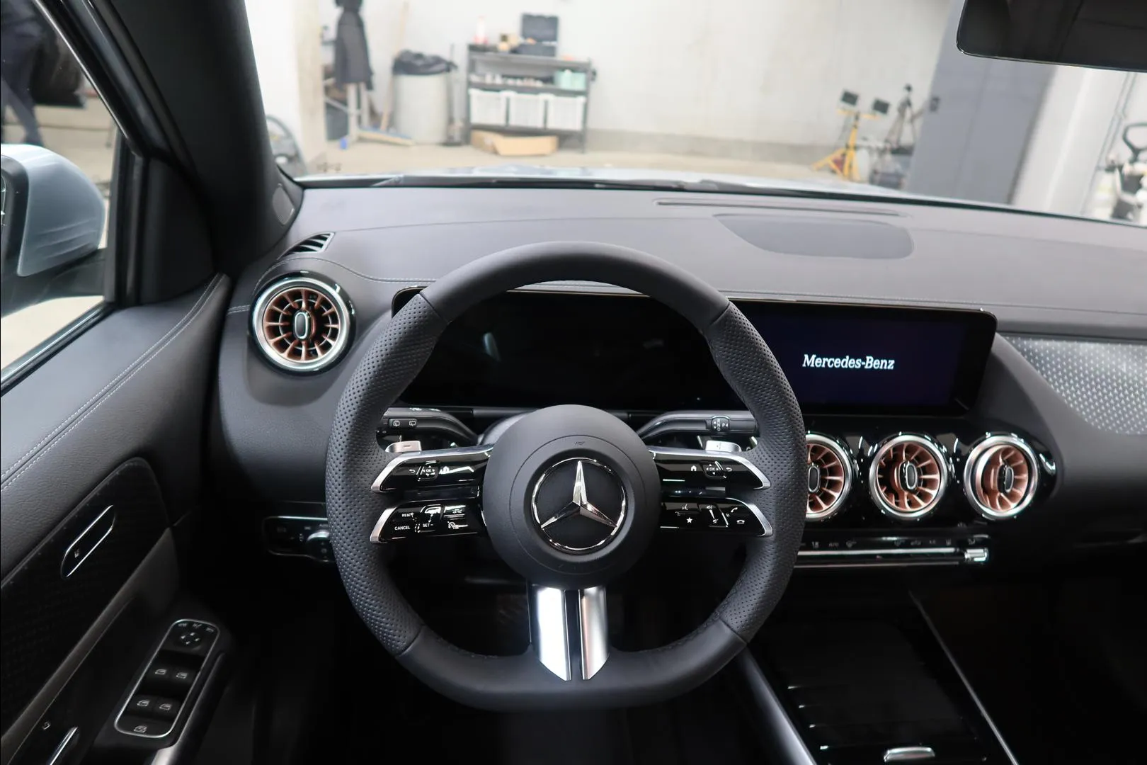 Mercedes-Benz EQA MRP-257 carousel image