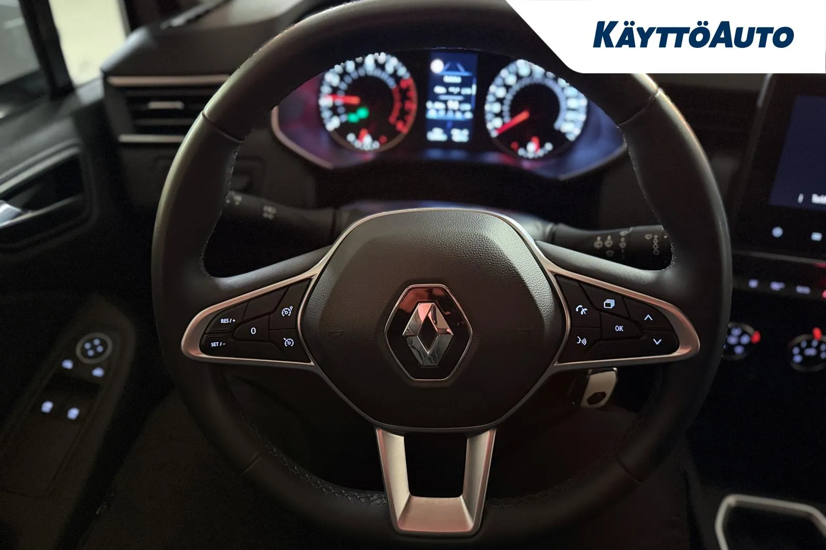 RENAULT Clio LPA-805 carousel image