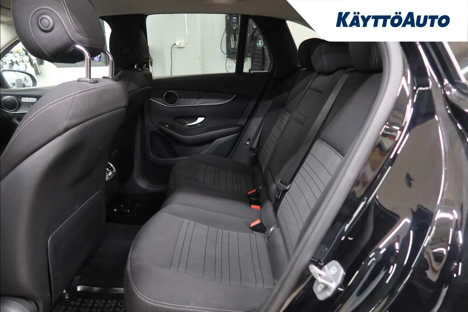 Mercedes-Benz GLC JMK-683 carousel image