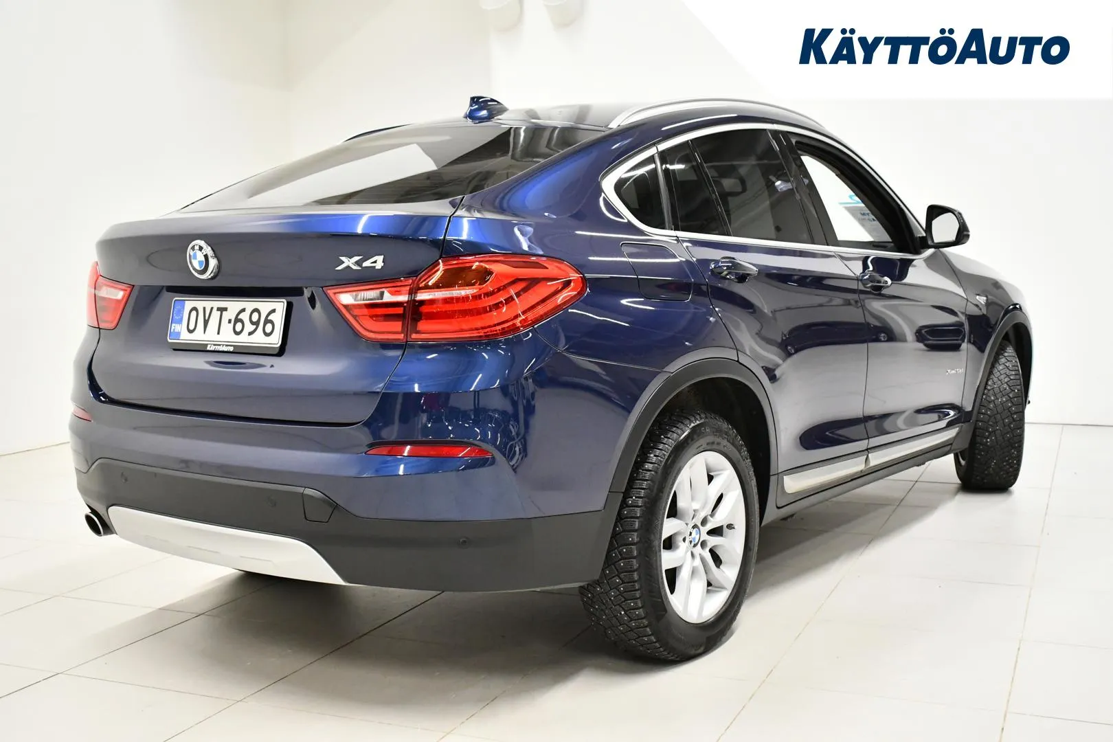 BMW X4 OVT-696 carousel image