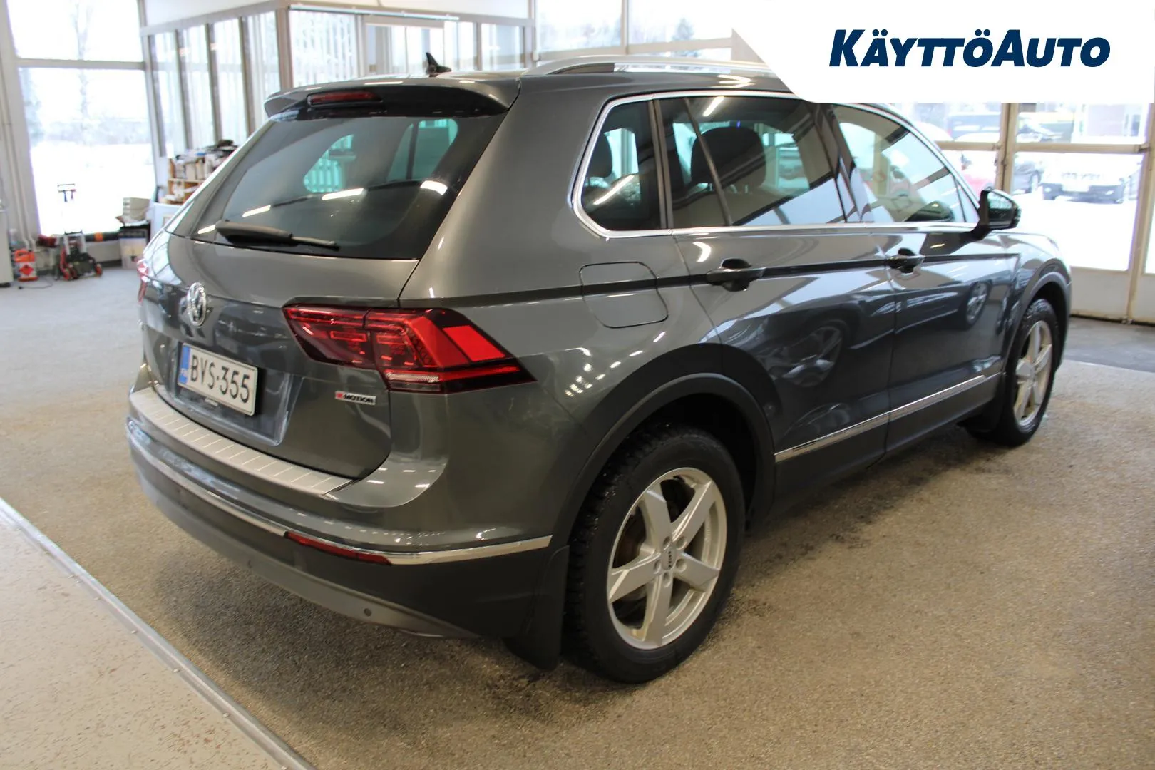 VOLKSWAGEN Tiguan BVS-355 carousel image