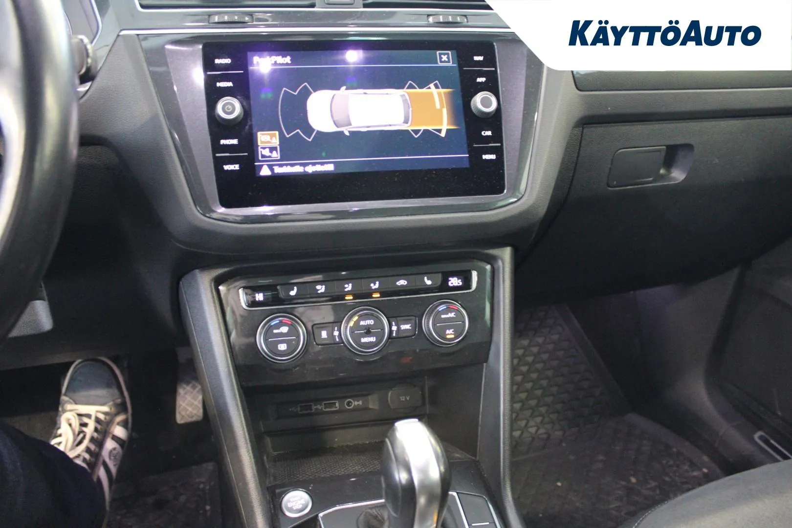 VOLKSWAGEN Tiguan BVS-355 carousel image