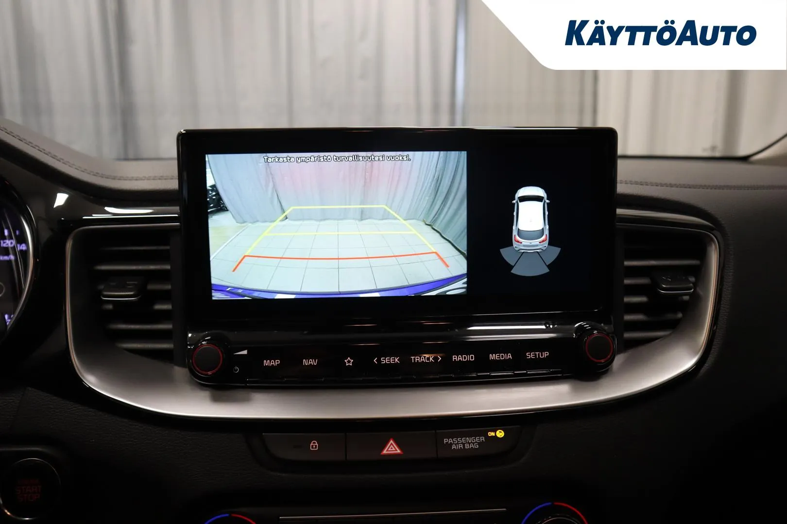 KIA XCeed XXO-865 carousel image