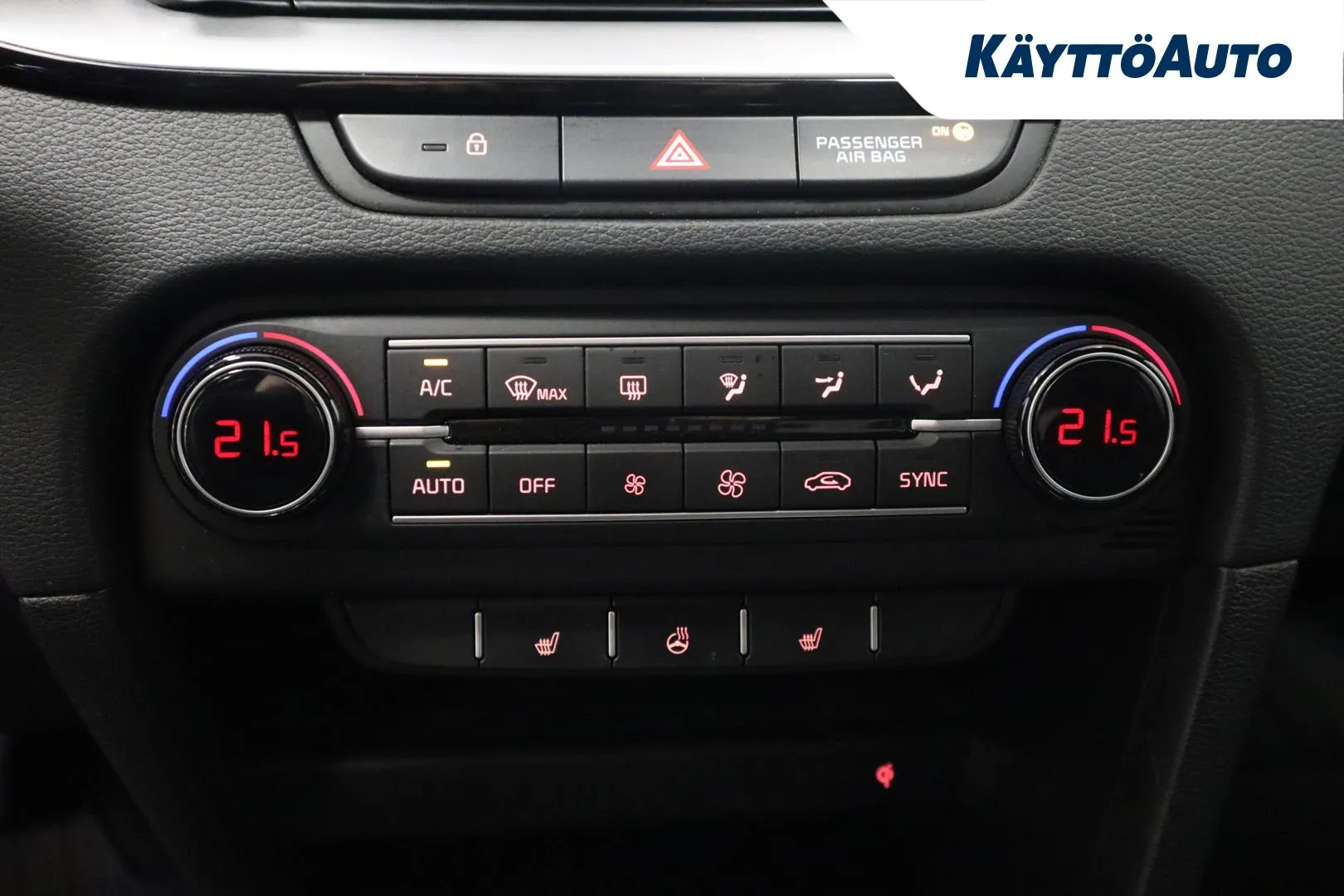 KIA XCeed XXO-865 carousel image