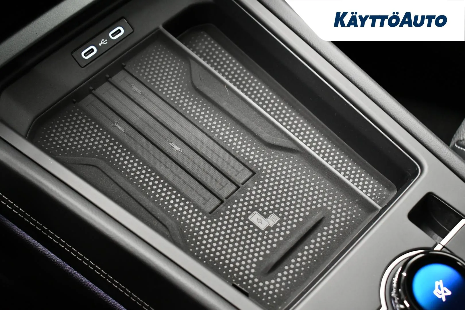 Volkswagen T-Roc SRN-996 carousel image