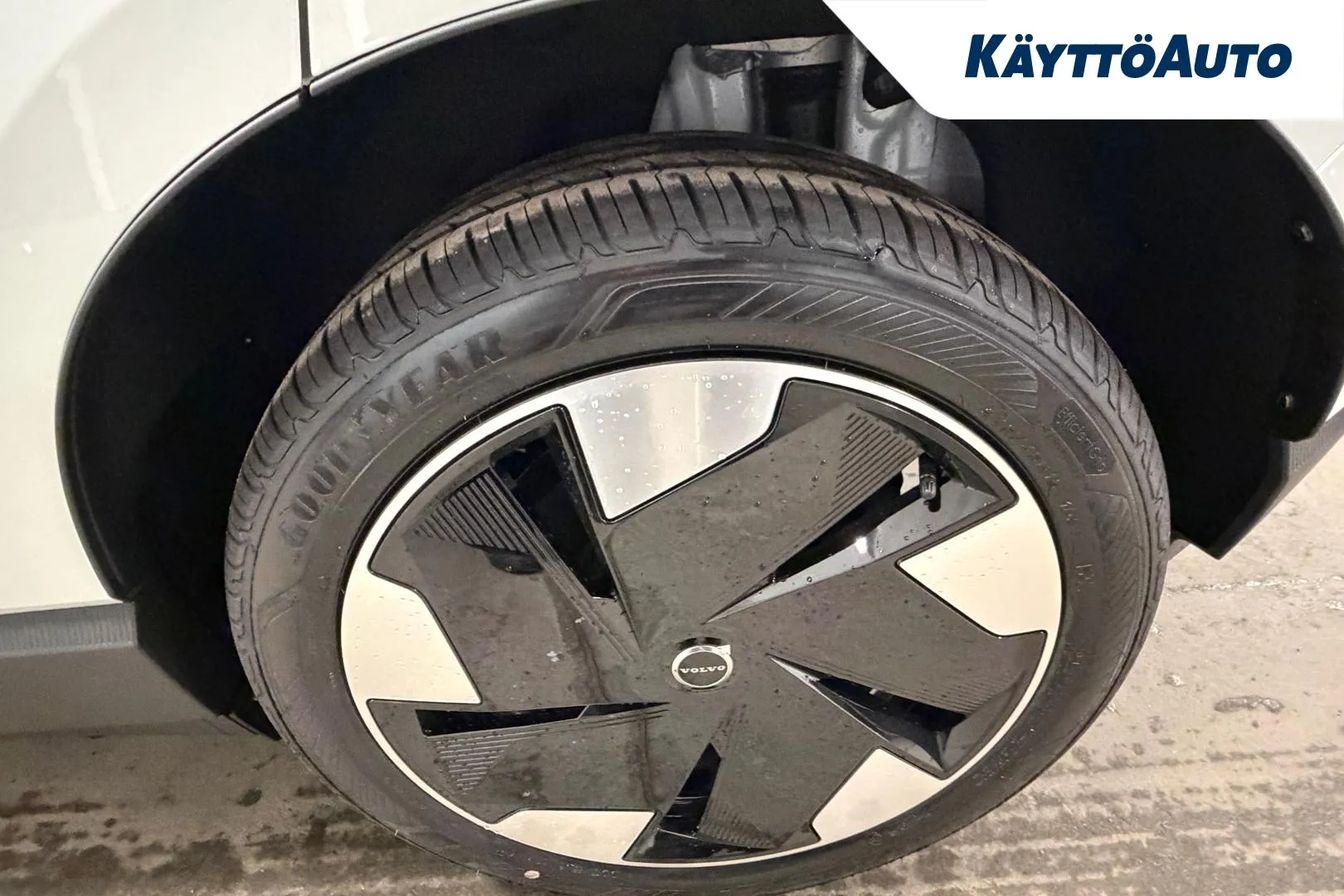 Volvo EX30 XTN-414 carousel image