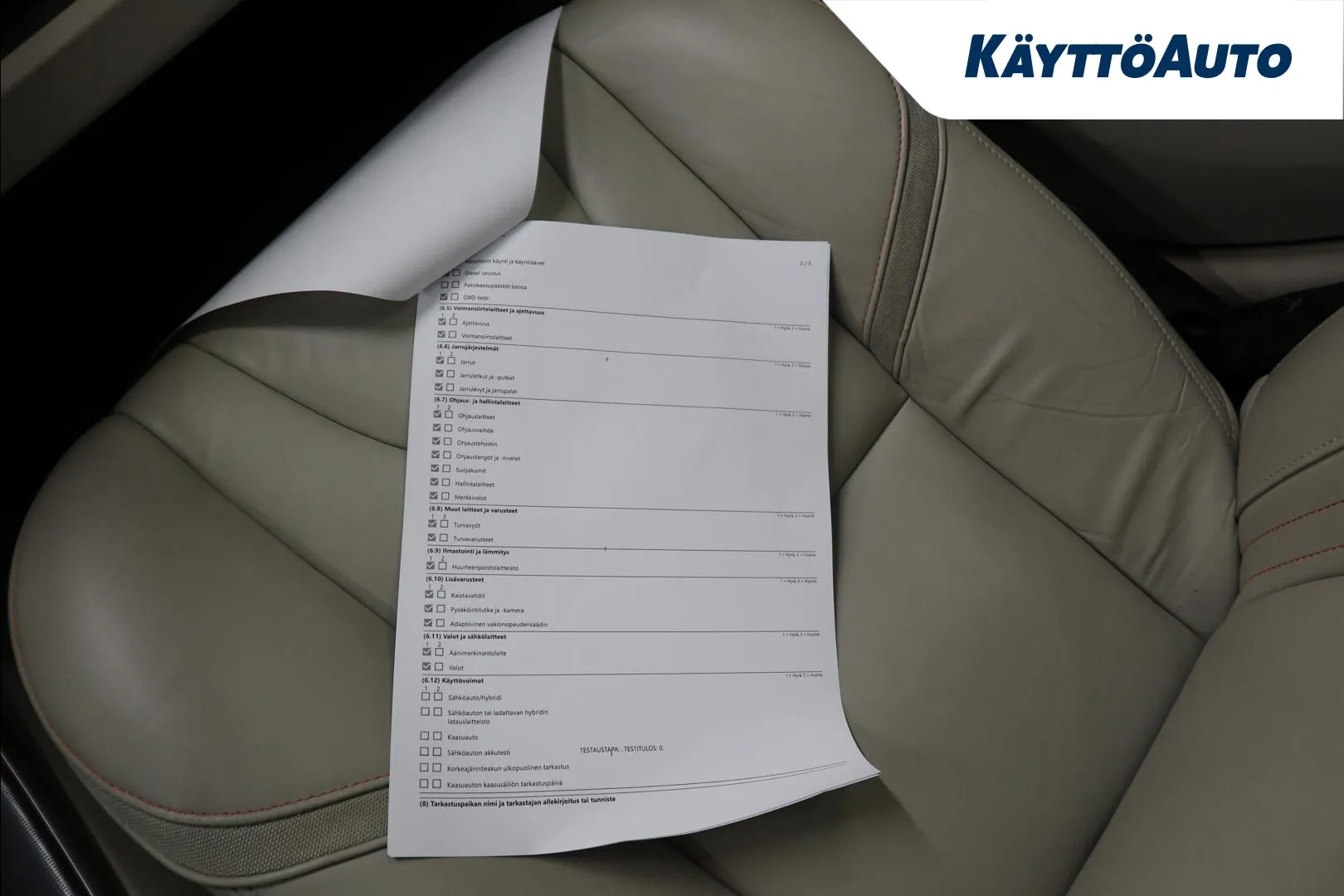 Volvo V40 Cross Country CTO-706 carousel image